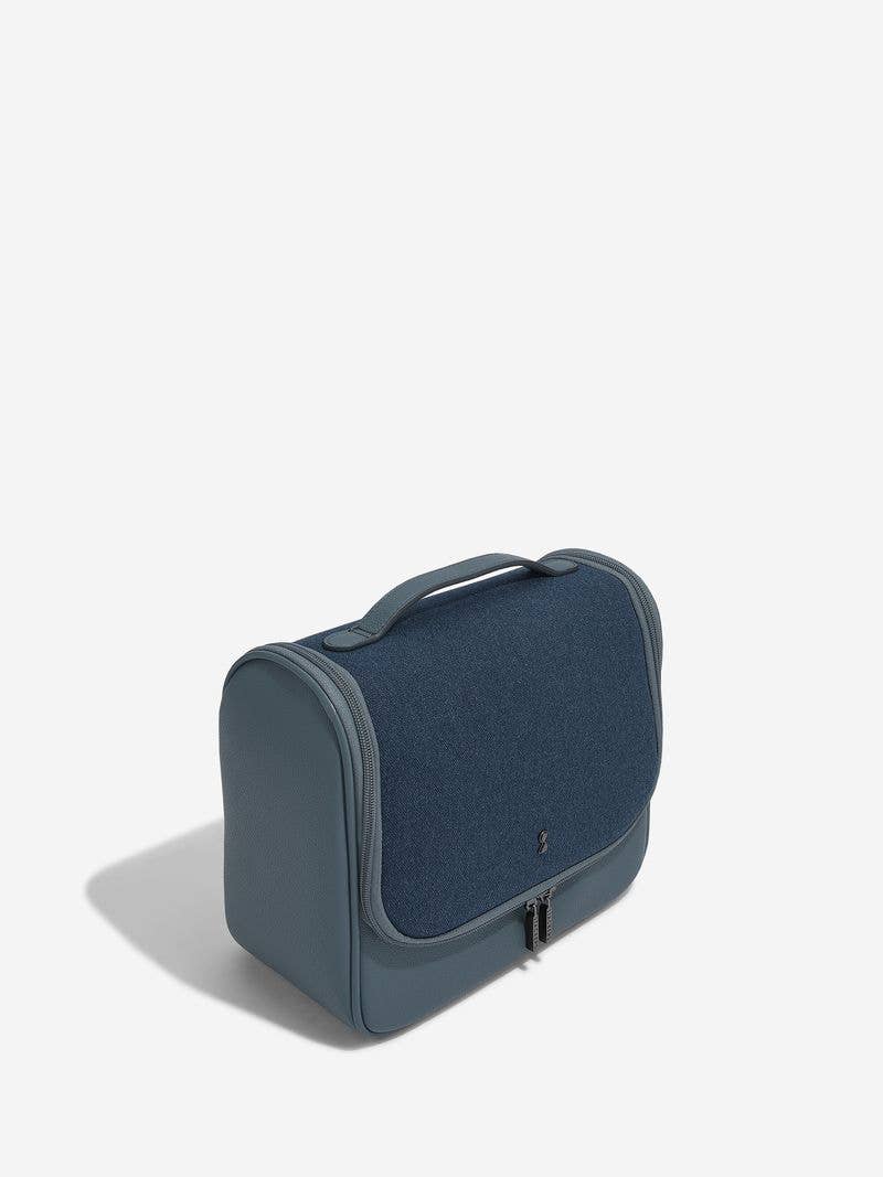 Blue Hanging Washbag